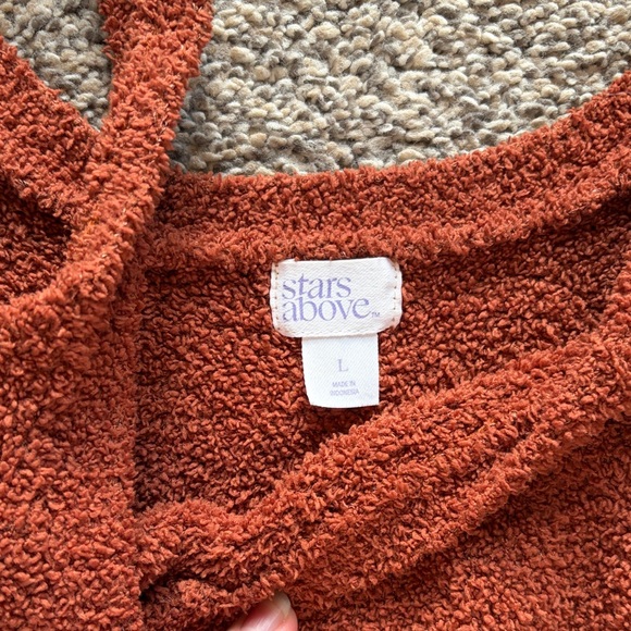 Stars Above Rust Lounge Set - Picture 2 of 4